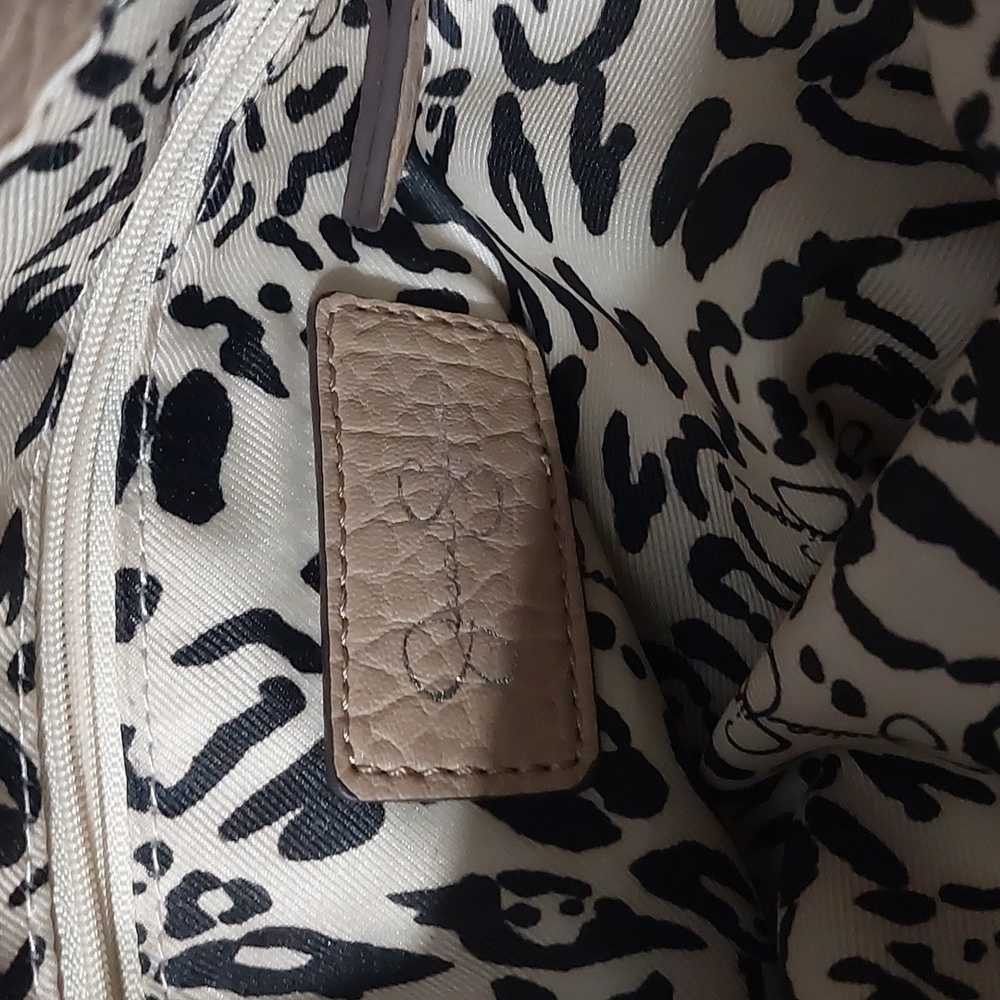 Jessica Simpson Satchel - Picture 2 of 6